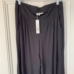 LUXE BLACK WIDE LEG PANTS
